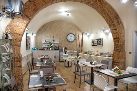 Buffet breakfast, Italian breakfast