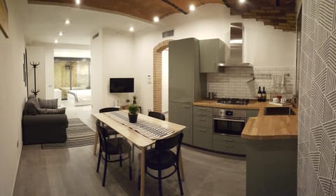 Living room, Dining area