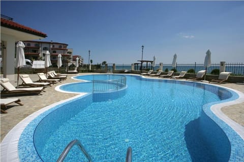 Day, Natural landscape, Beach, Pool view, Sea view, Swimming pool, sunbed