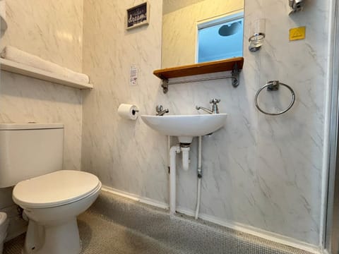 Three Palms Hotel Bed and Breakfast in Paignton