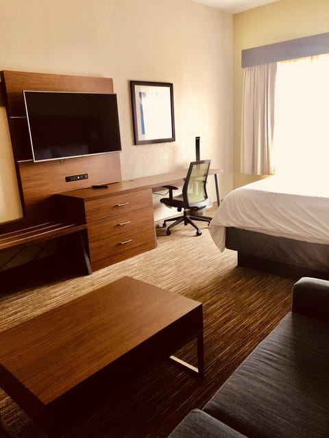 Holiday Inn Express & Suites Cedar Falls - Waterloo by IHG Hotel in Cedar Falls