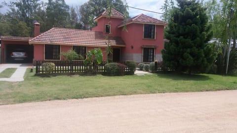 Property building, Garden, Street view