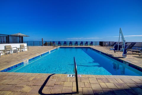 Pool view, Sea view, Swimming pool, Swimming pool, sunbed