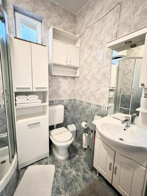 Pansion Ivana Apartment in Baška Voda