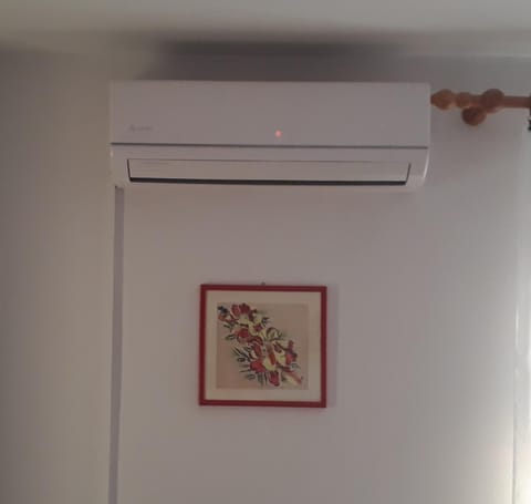 Living room, air conditioner