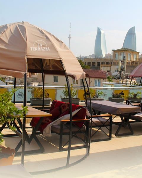 Patio, Restaurant/places to eat