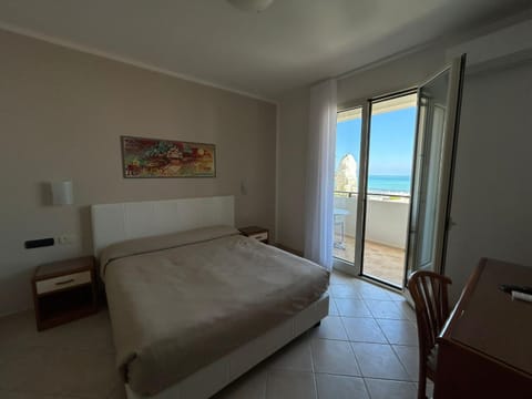 Bedroom, Sea view