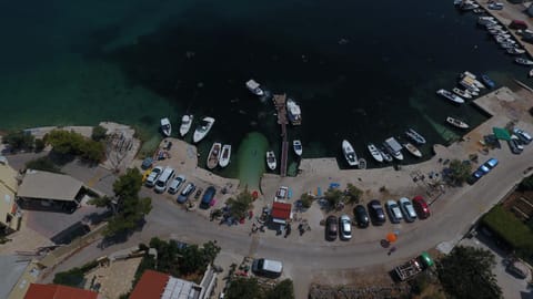 Neighbourhood, Bird's eye view, Beach