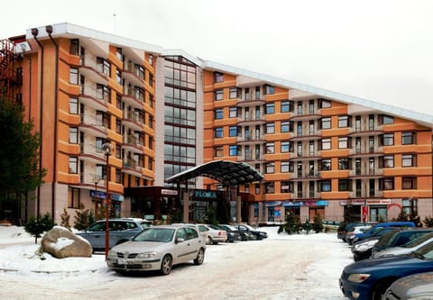 Property building, Facade/entrance, Winter