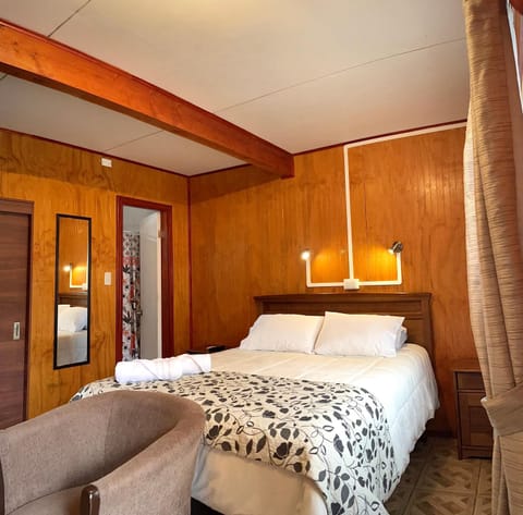 Bed, Photo of the whole room