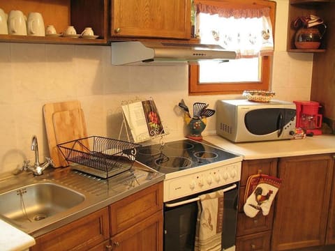 Castle Cottage Bed & Breakfast Bed and Breakfast in Serbia