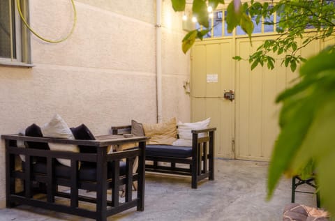 Patio, Seating area