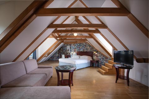 Bed, Living room, Seating area