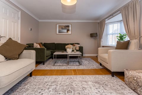 Kirkwood Drive House in Durham