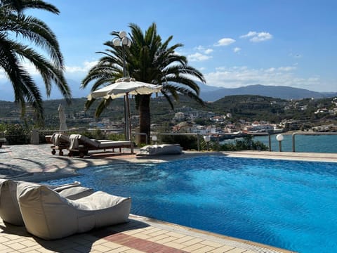 Apartment Sunkiss Apartment in Almyrida