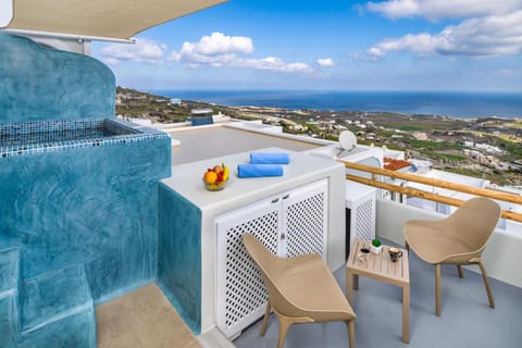 Balcony/Terrace, Swimming pool