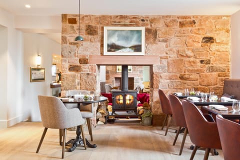 Restaurant/places to eat, Dining area