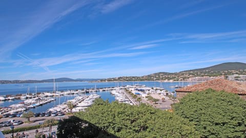 Neighbourhood, Beach, Sea view