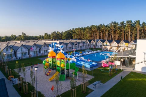 Activities, BBQ facilities, Garden, Lobby or reception, Lounge or bar, Banquet/Function facilities, Pets, Pool view, Swimming pool, Entertainment, Family