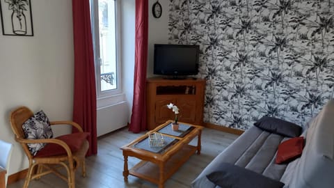 F2 plages du débarquement rénové Apartment in Normandy