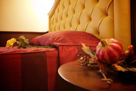 Bed, Decorative detail