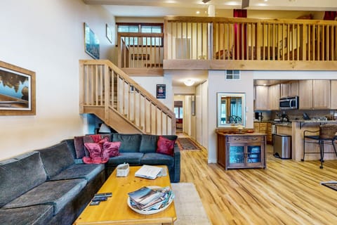 Donner Lake Retreat Apartment in Donner Pines Tract