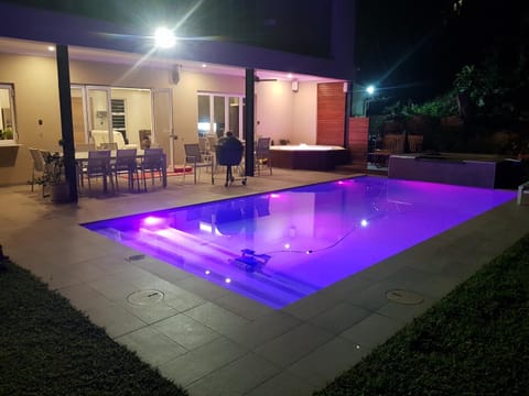 Patio, Night, BBQ facilities, Garden, Balcony/Terrace, Dining area, Pool view, Swimming pool, Swimming pool, sunbed
