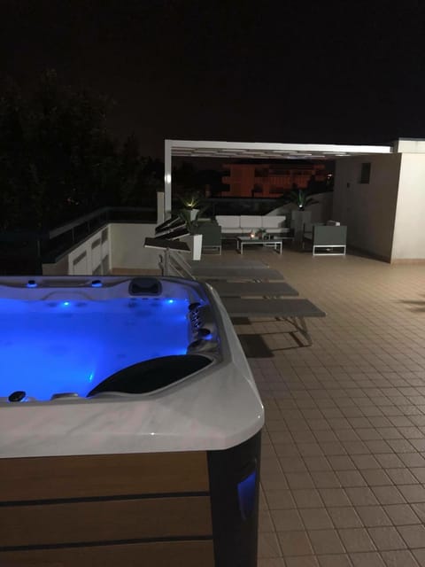 Balcony/Terrace, Swimming pool