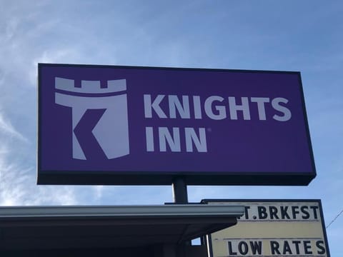 Knights Inn - Baker City Hotel in Baker City
