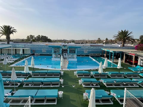 Pool view, Swimming pool