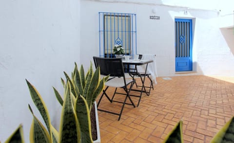 Patio, Facade/entrance