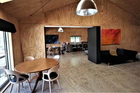 Te Arai Beach CASA DI LANA - Renovated Woolshed House in Te Arai