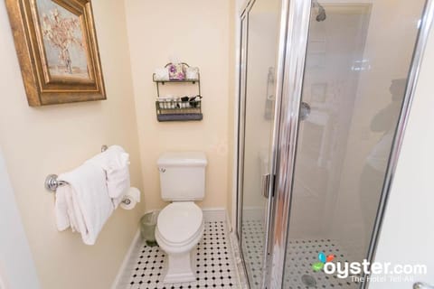 Ivy Lodge Bed and Breakfast in Newport