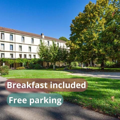 Property building, Breakfast