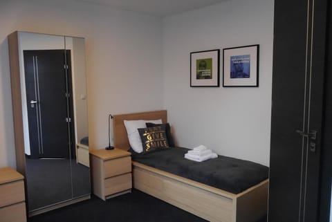 Bed, Photo of the whole room, Bedroom, wardrobe