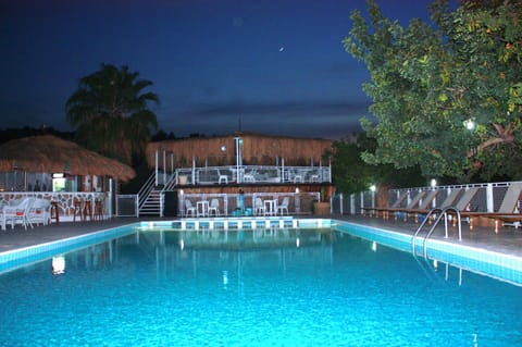 Swimming pool, Swimming pool