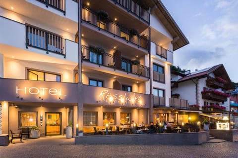 Spring, Summer, Autumn, On site, Sunset