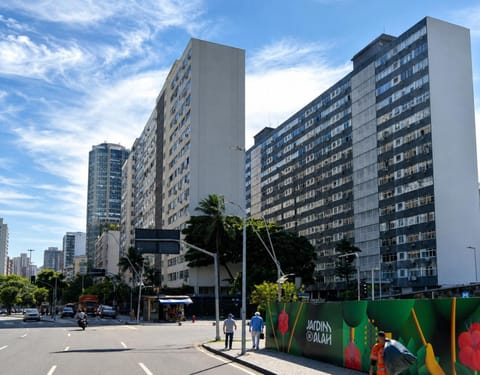 Property building, Facade/entrance, Street view, Location
