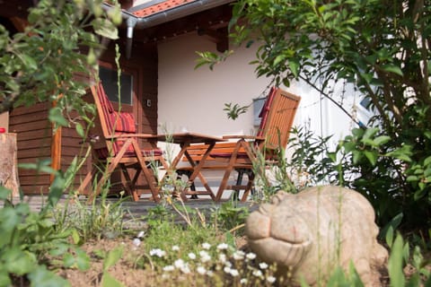 BBQ facilities, Garden, Balcony/Terrace