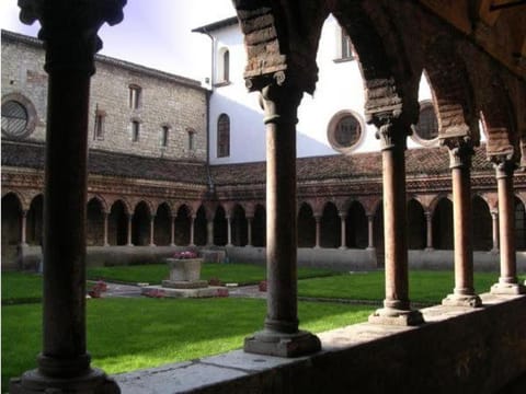 Appartamenti Serena - La Grotta Apartment in Gargnano