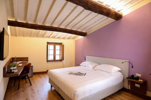 Castello La Leccia Farm Stay in Castellina in Chianti