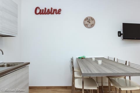 Kitchen or kitchenette, Living room, Other