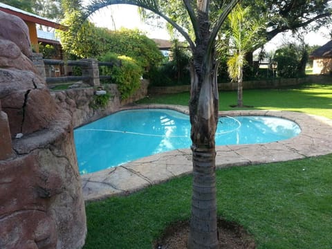 Swimming pool, Swimming pool