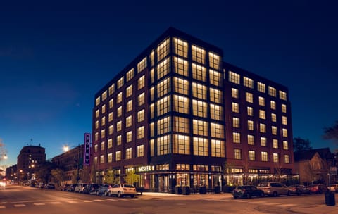 Property building, Facade/entrance