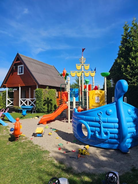 Day, Children play ground