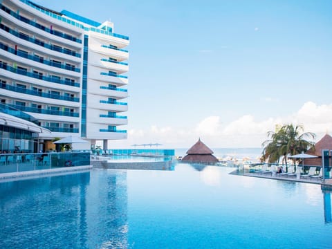 Property building, Pool view, Sea view, Swimming pool