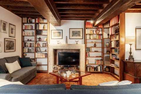 Library, TV and multimedia, Living room