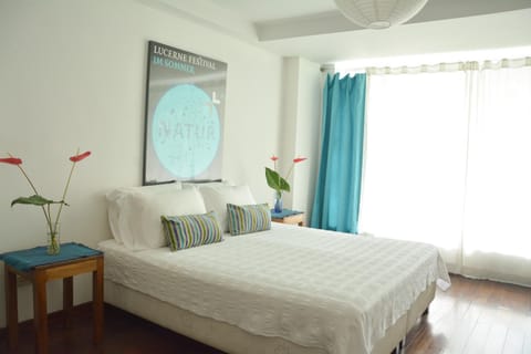 Bed, Other, Photo of the whole room, Bedroom