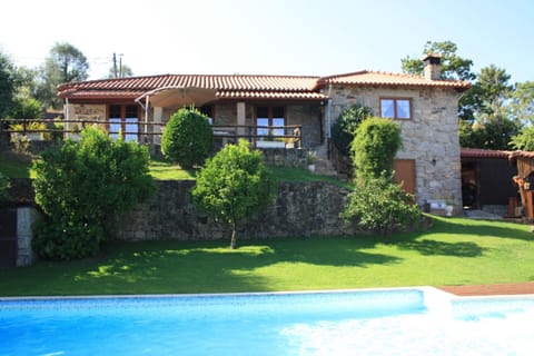 Property building, Garden, Garden view, Pool view, Swimming pool