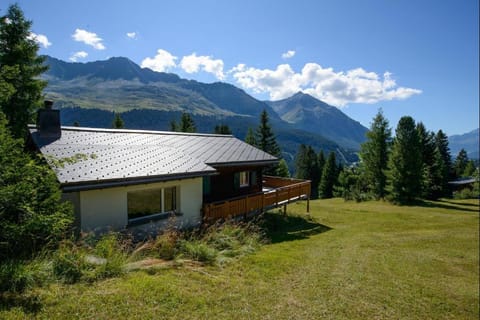 Oreas (724 Du) House in Canton of Grisons